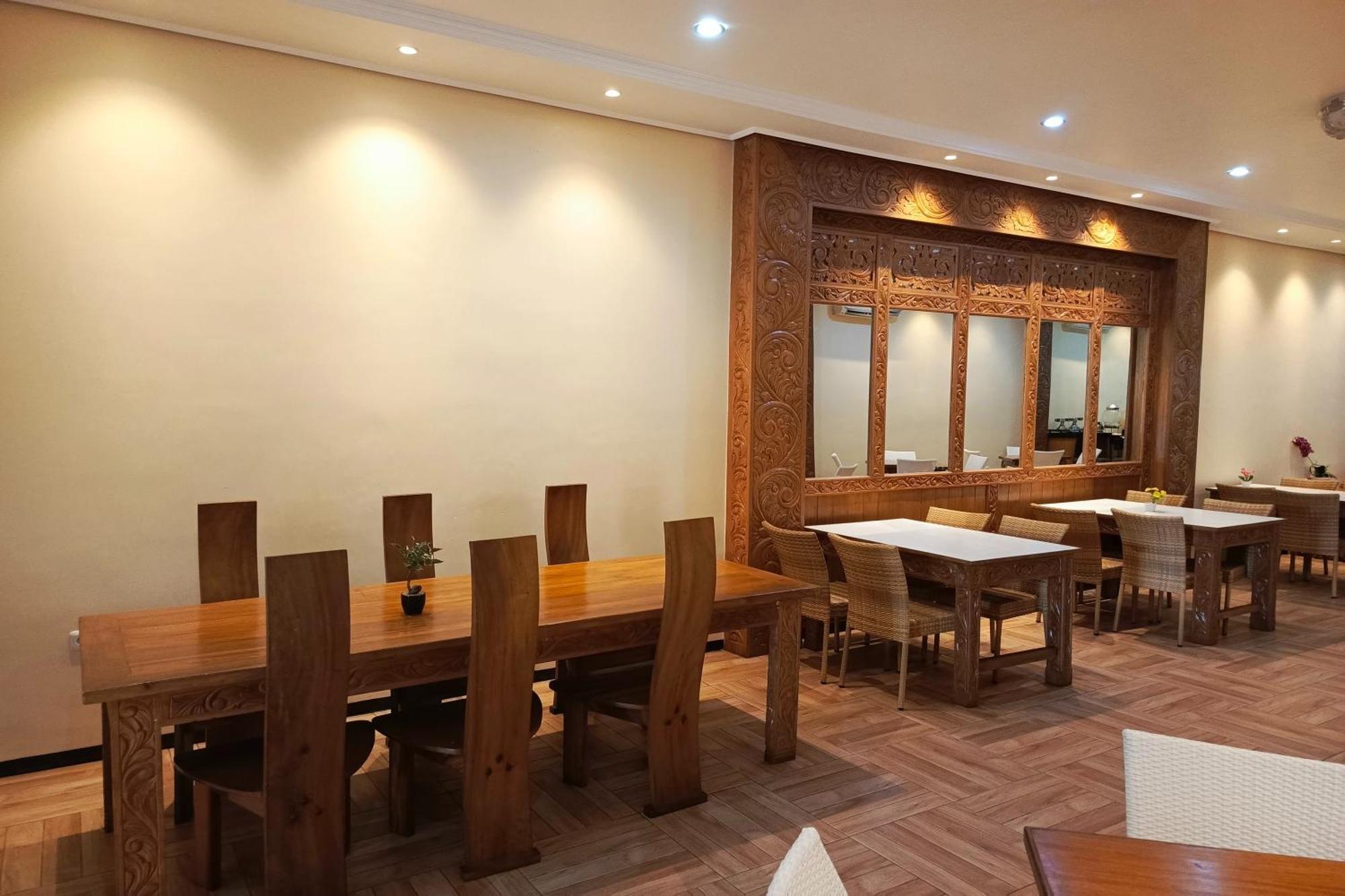 Java Capsule Hotel Malang Buitenkant foto